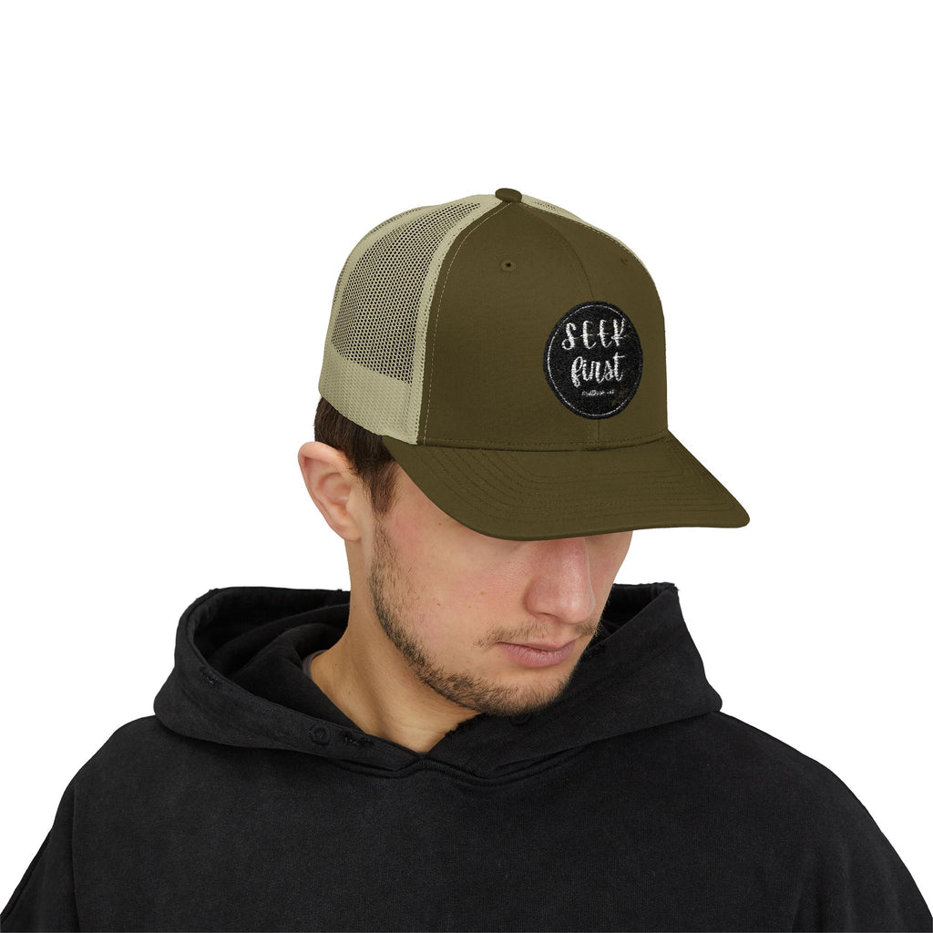 Stylish Snapback Trucker Cap, Trendy Mesh Hat for Outdoors, Perfect for Summer Festivals, Casual Wear, Gifts for Him or Her